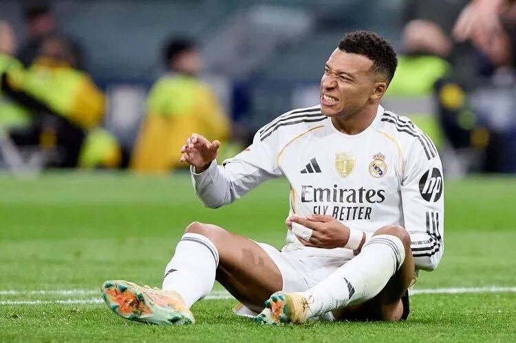 临近世界杯，姆巴佩不愿手术！